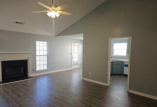 6633 Biscayne in Rex, GA - Building Photo - Building Photo