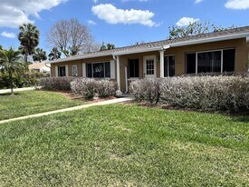 360 72nd Ave in St Pete Beach, FL - Building Photo