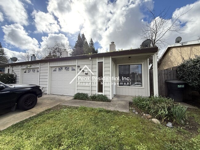 8108 Deseret Ave in Fair Oaks, CA - Building Photo - Building Photo