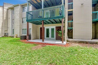 3575 Oakvale Rd, Unit 411 in Decatur, GA - Building Photo - Building Photo