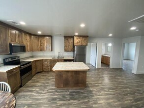 705N US-191 in Blanding, UT - Building Photo - Building Photo