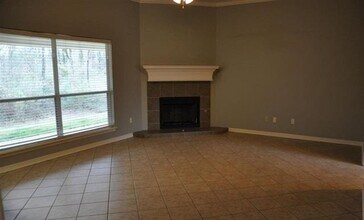 3133 Vineyard Ave in Tyler, TX - Building Photo - Building Photo