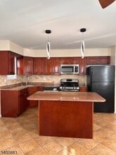 31 Morrell St in Elizabeth, NJ - Building Photo - Building Photo