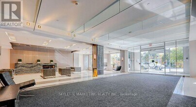 2401-7165 YONGE St in Markham, ON - Building Photo - Building Photo