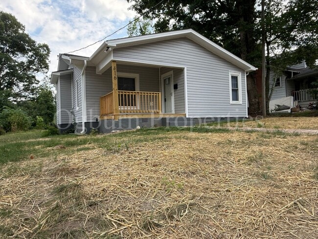 property at 416 E Twenty-Seventh St