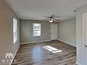 3621 Firestone Dr in Charlotte, NC - Building Photo - Building Photo