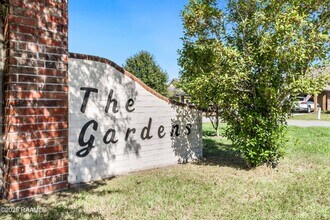 109 Acacia Ln in Abbeville, LA - Building Photo - Building Photo