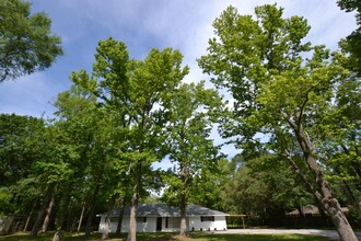 4047 Little Farms Dr in Zachary, LA - Foto de edificio - Building Photo