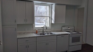 322 W Maple St, Unit Unit#1 in Lansing, MI - Building Photo - Building Photo