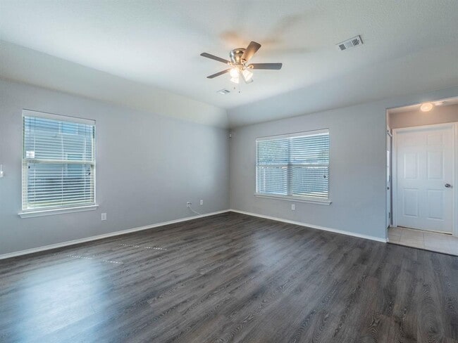 174 Barn Owl Loop in Leander, TX - Building Photo - Building Photo