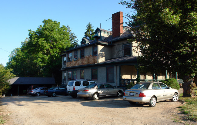 82 Merrimon Ave in Asheville, NC - Building Photo - Building Photo