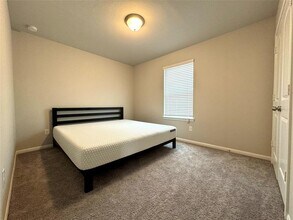 13847 Evansdale Ln in Houston, TX - Building Photo - Building Photo