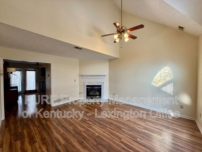 253 Shoreside Dr in Lexington, KY - Building Photo - Building Photo