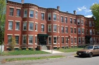 18-22 Saint Jerome Ave in Holyoke, MA - Foto de edificio