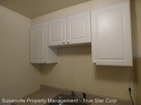 305 N Spring St photo'