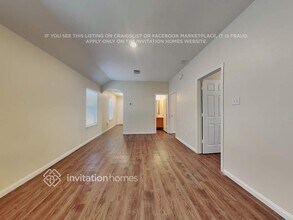 6425 Mountain Pines Ln in Katy, TX - Foto de edificio - Building Photo