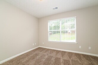 6937 Fairway Trail in Austell, GA - Building Photo - Building Photo