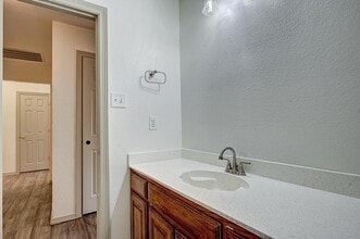 1124 Fawn Meadow Trail in Kennedale, TX - Building Photo - Building Photo