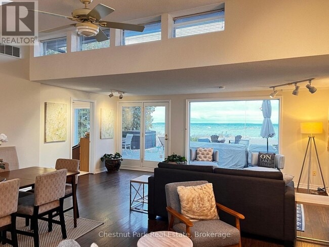 property at 89 Georgian Manor Dr