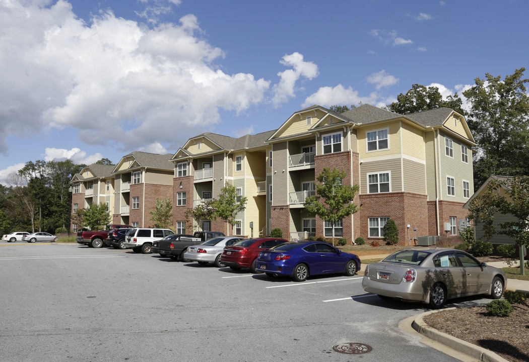 Hampton Greene in Anderson, SC - Building Photo