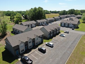 Oaklawn Heights in Brighton, TN - Foto de edificio - Building Photo