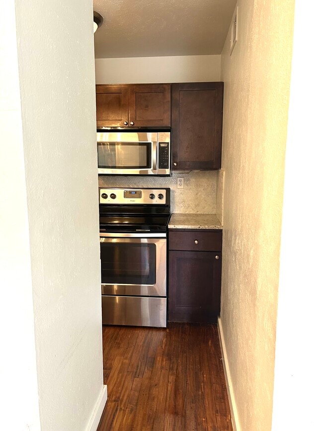 4004 Gilbert Ave in Dallas, TX - Foto de edificio - Building Photo