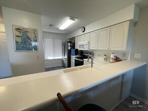 1227 Port Side Ln, Unit 532 in Gulf Shores, AL - Building Photo - Building Photo
