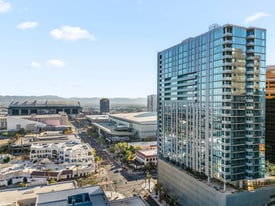 PALMTower in Phoenix, AZ - Building Photo