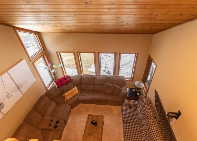 43 Cardinal Dr in Windham, NY - Building Photo - Building Photo