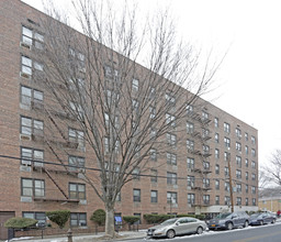 Wendy Building in Flushing, NY - Foto de edificio - Building Photo