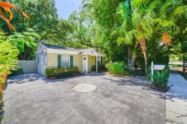 property at 6290 SW 70th St