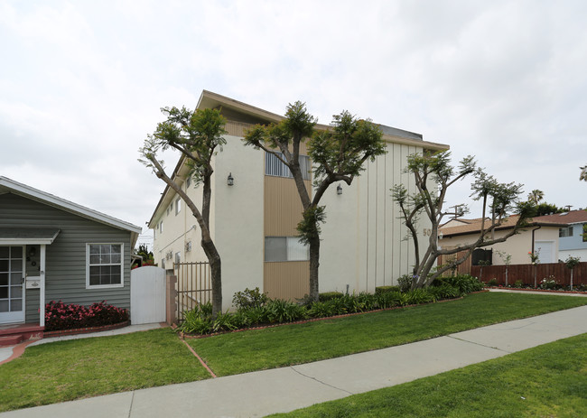 5011 Sawtelle Blvd in Culver City, CA - Building Photo - Building Photo