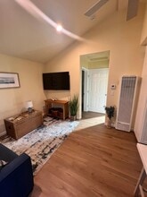 2316 Alameda Ave in Ventura, CA - Building Photo - Building Photo
