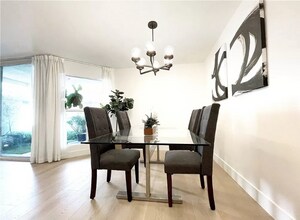 4637 Willis Ave in Los Angeles, CA - Foto de edificio - Building Photo