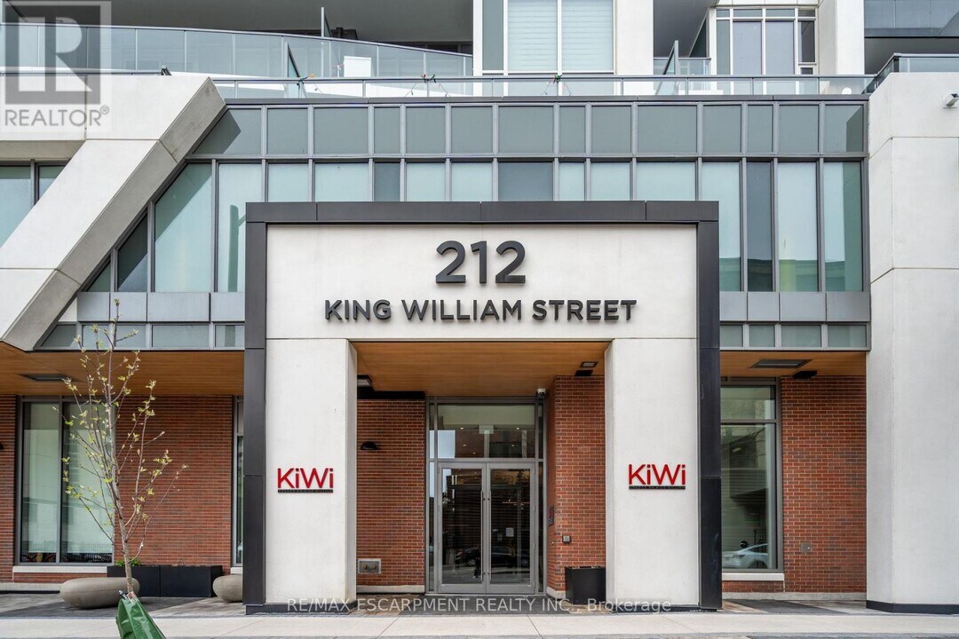 212 King William St in Hamilton, ON - Building Photo