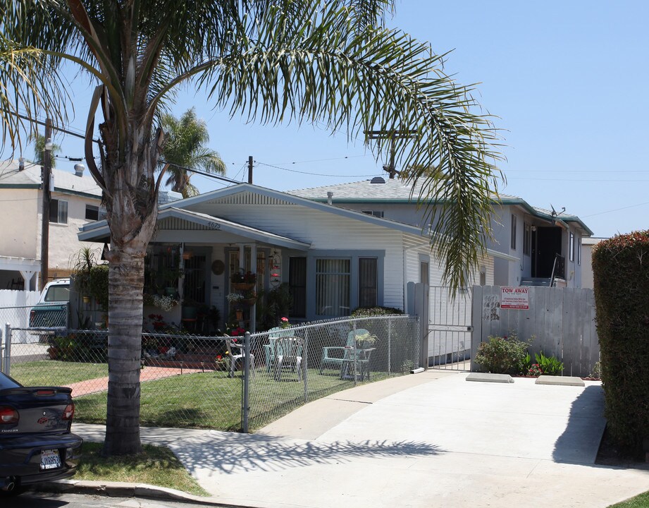 4671-4675 36th St in San Diego, CA - Building Photo