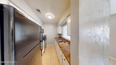 1010 Bronson St in Palatka, FL - Building Photo - Building Photo