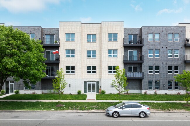 Irving Forest in Norridge, IL - Foto de edificio - Building Photo