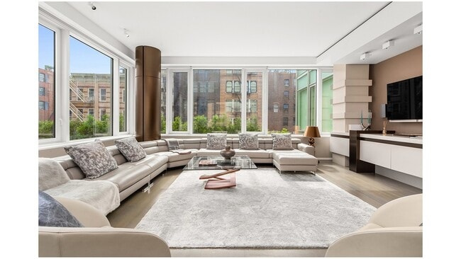 350 W Broadway, Unit 4 in New York, NY - Building Photo - Building Photo