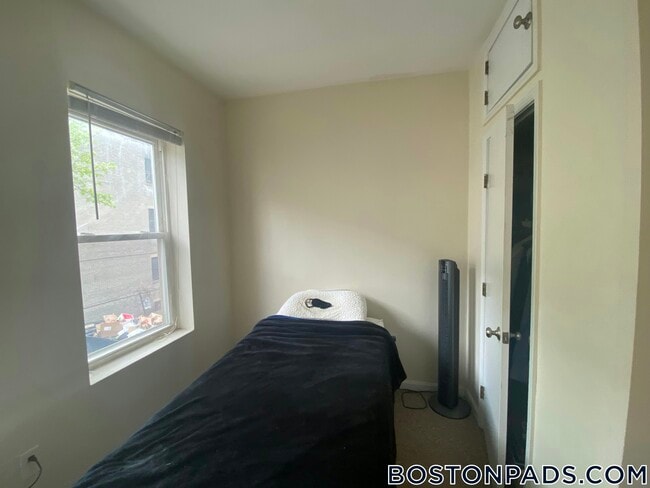59 S Huntington Ave, Unit 2 in Boston, MA - Building Photo - Building Photo