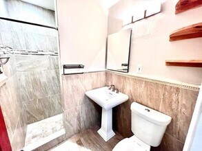 4413 Mission Rd in Kansas City, KS - Building Photo - Building Photo