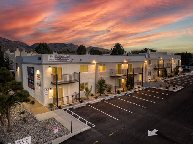 Brio Sandia in Albuquerque, NM - Foto de edificio - Building Photo