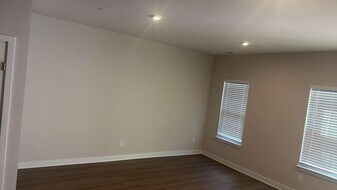 1081 Mountain Vw Dr in Thompson's Station, TN - Building Photo