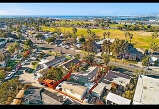 4649 W Point Loma Blvd in San Diego, CA - Building Photo - Building Photo