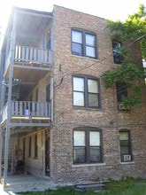 2221 S Springfield Ave in Chicago, IL - Foto de edificio - Building Photo