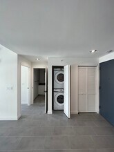 108 NW 27th St, Unit B2 in Miami, FL - Foto de edificio - Building Photo