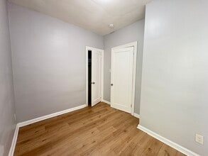 11 Dwight St, Unit 1 in Jersey City, NJ - Building Photo - Building Photo
