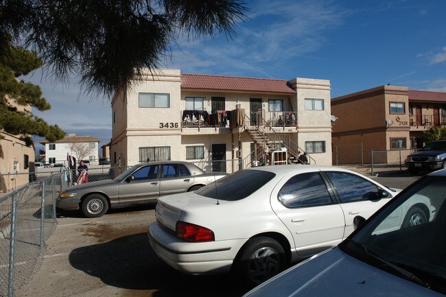 3436 College View Ct in North Las Vegas, NV - Building Photo - Building Photo