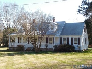 1239 E Jack Jouett Rd in Louisa, VA - Building Photo - Building Photo