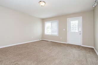 12085 Spalding Dr in Cincinnati, OH - Building Photo - Building Photo